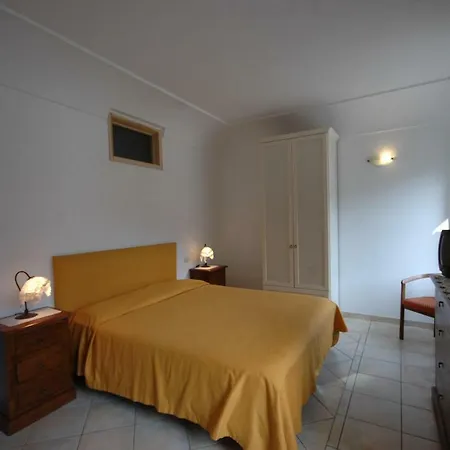 Holiday home Case Vacanze Angiola