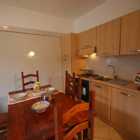 Holiday home Case Vacanze Angiola *