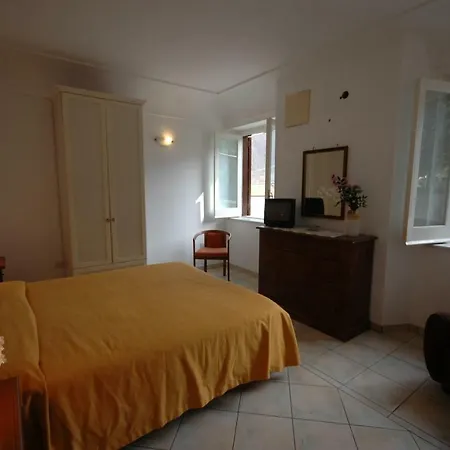 Case Vacanze Angiola Holiday home